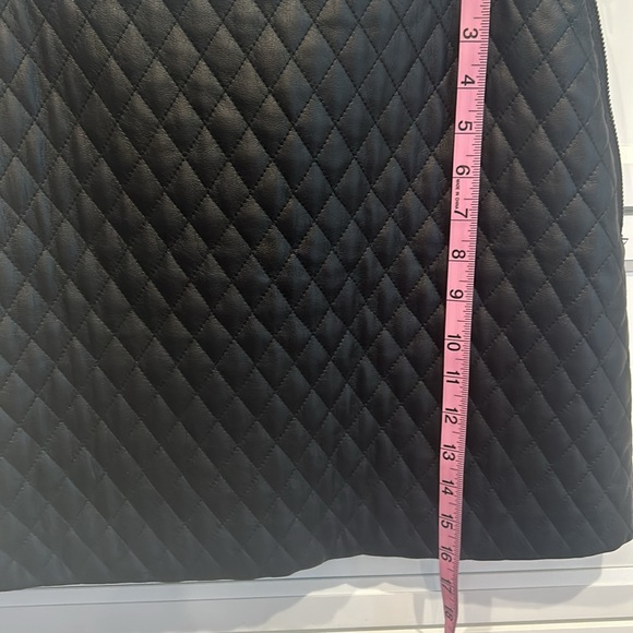 NWOT Vegan Quilted Leather Skirt - Picture 6 of 8